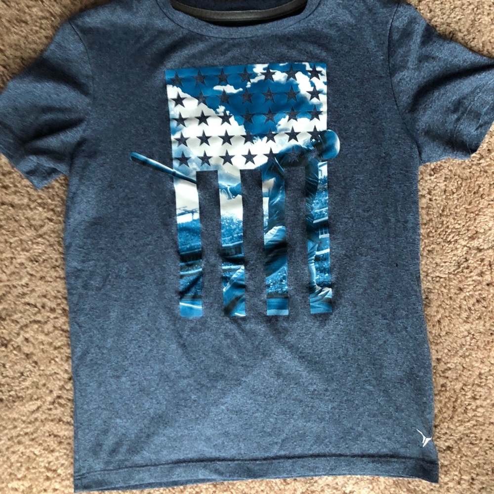 Tee Shirt